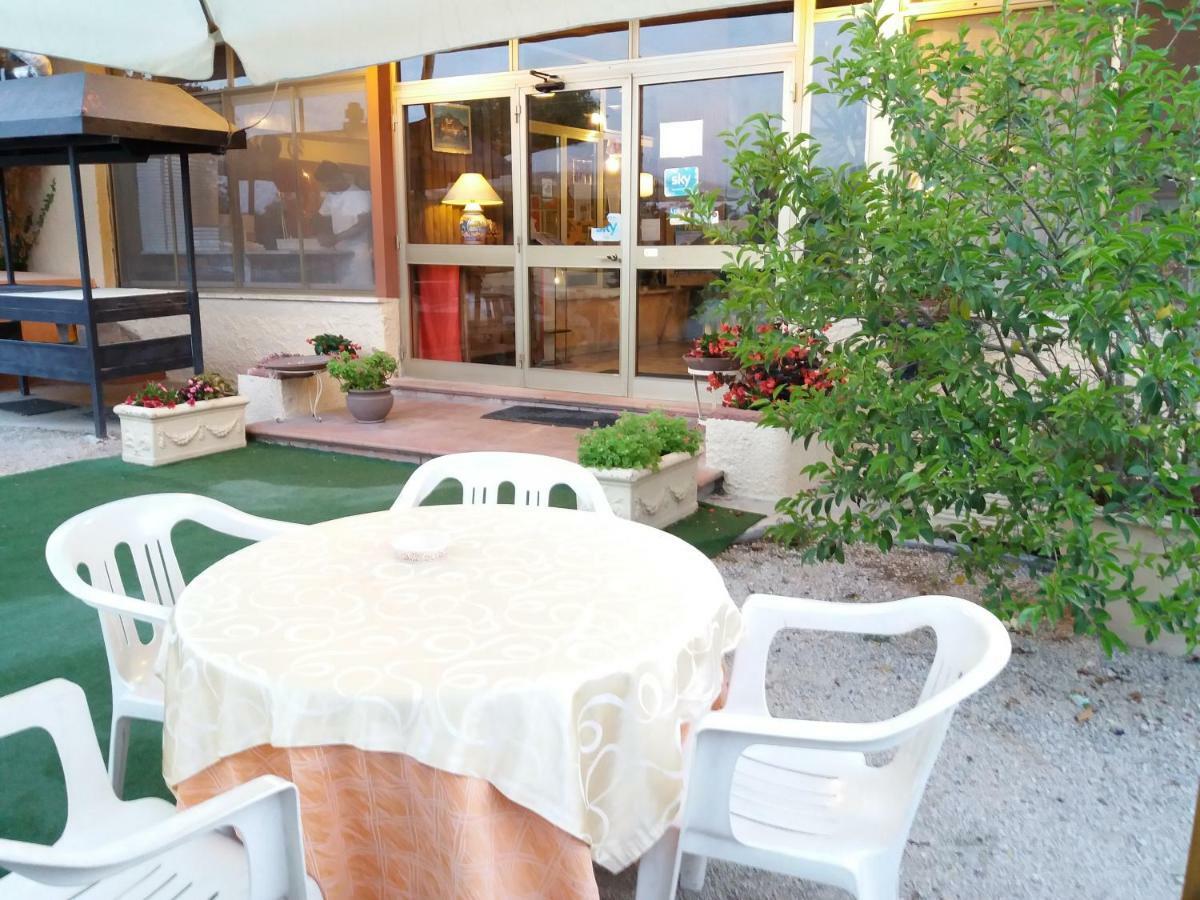 Bed and Breakfast Il Piccolo Nido Borgo Montenero Екстер'єр фото