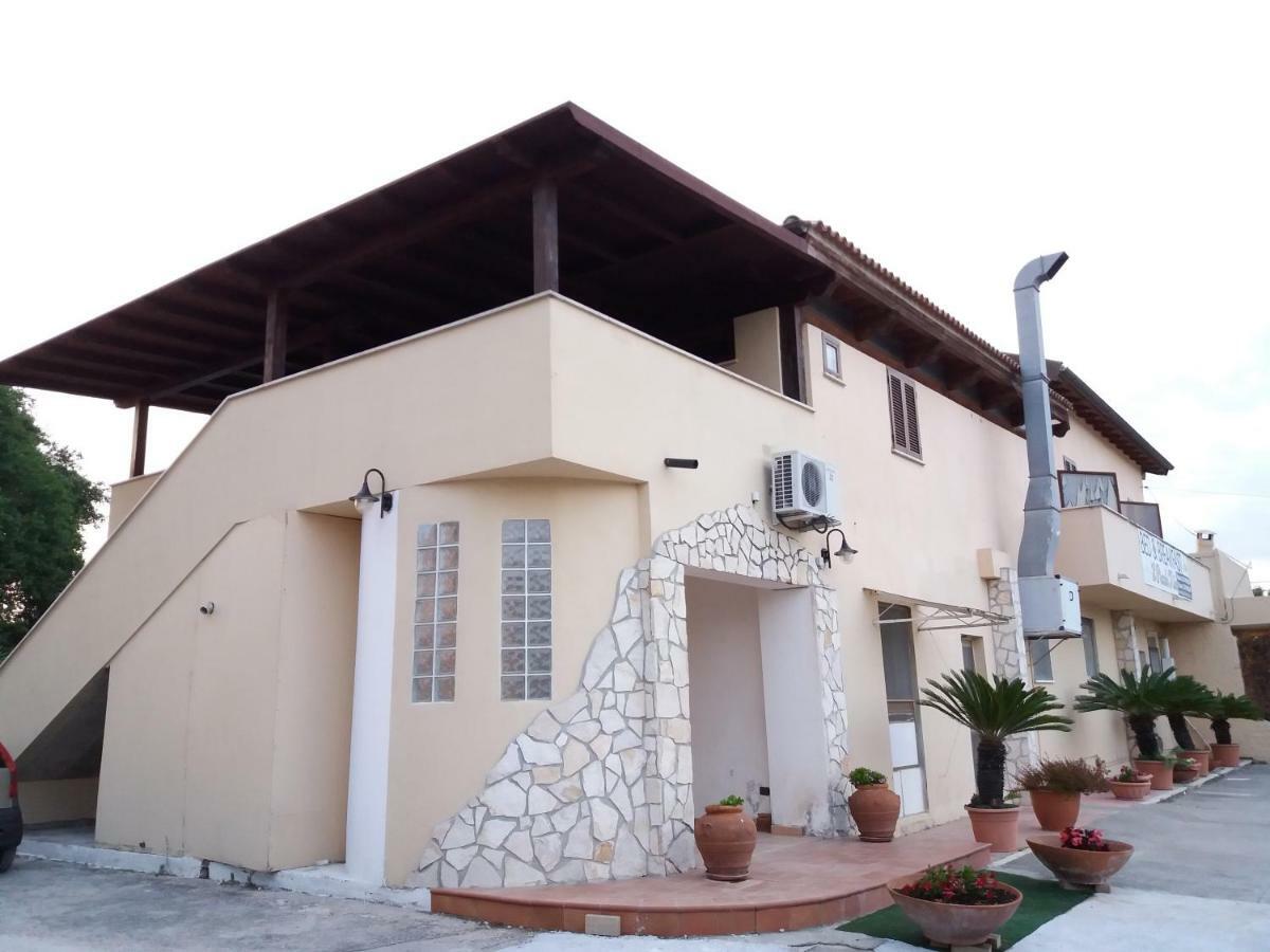 Bed and Breakfast Il Piccolo Nido Borgo Montenero Екстер'єр фото