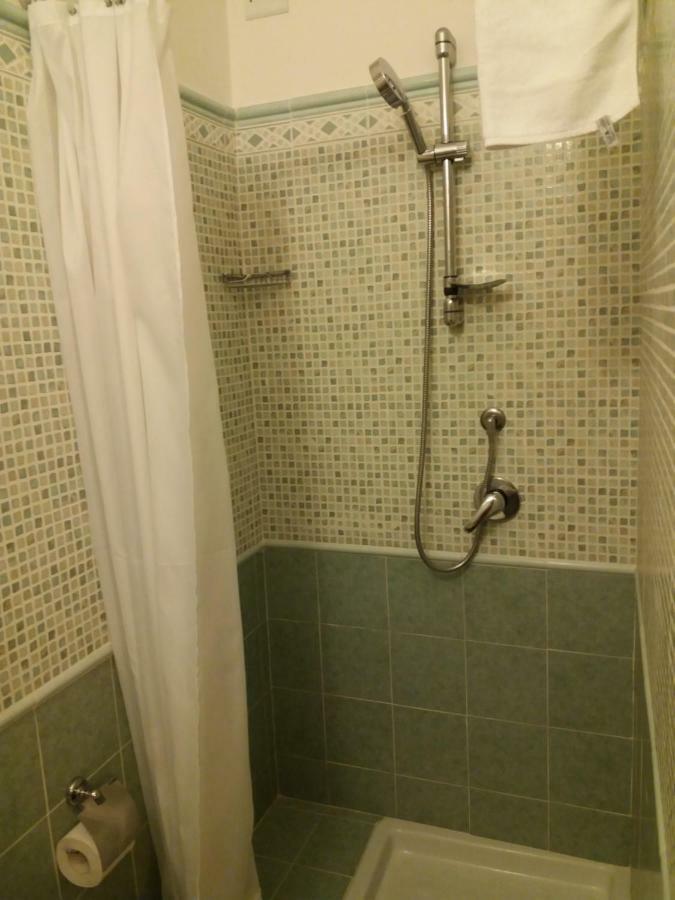 Bed and Breakfast Il Piccolo Nido Borgo Montenero Екстер'єр фото