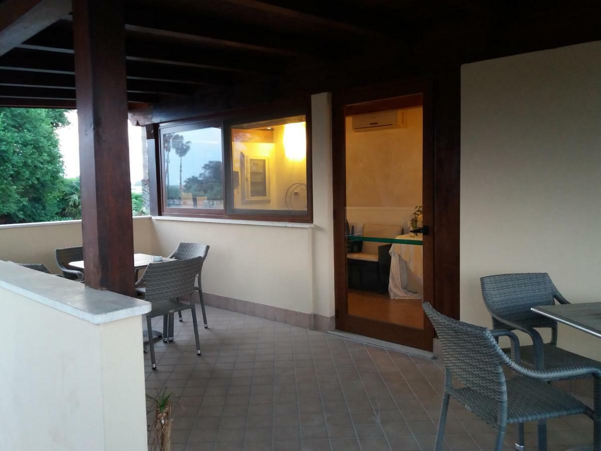 Bed and Breakfast Il Piccolo Nido Borgo Montenero Екстер'єр фото